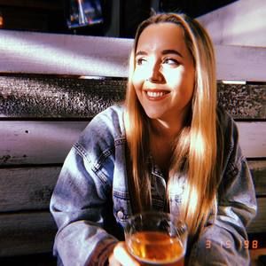 Meet your Posher, Lillie burdette